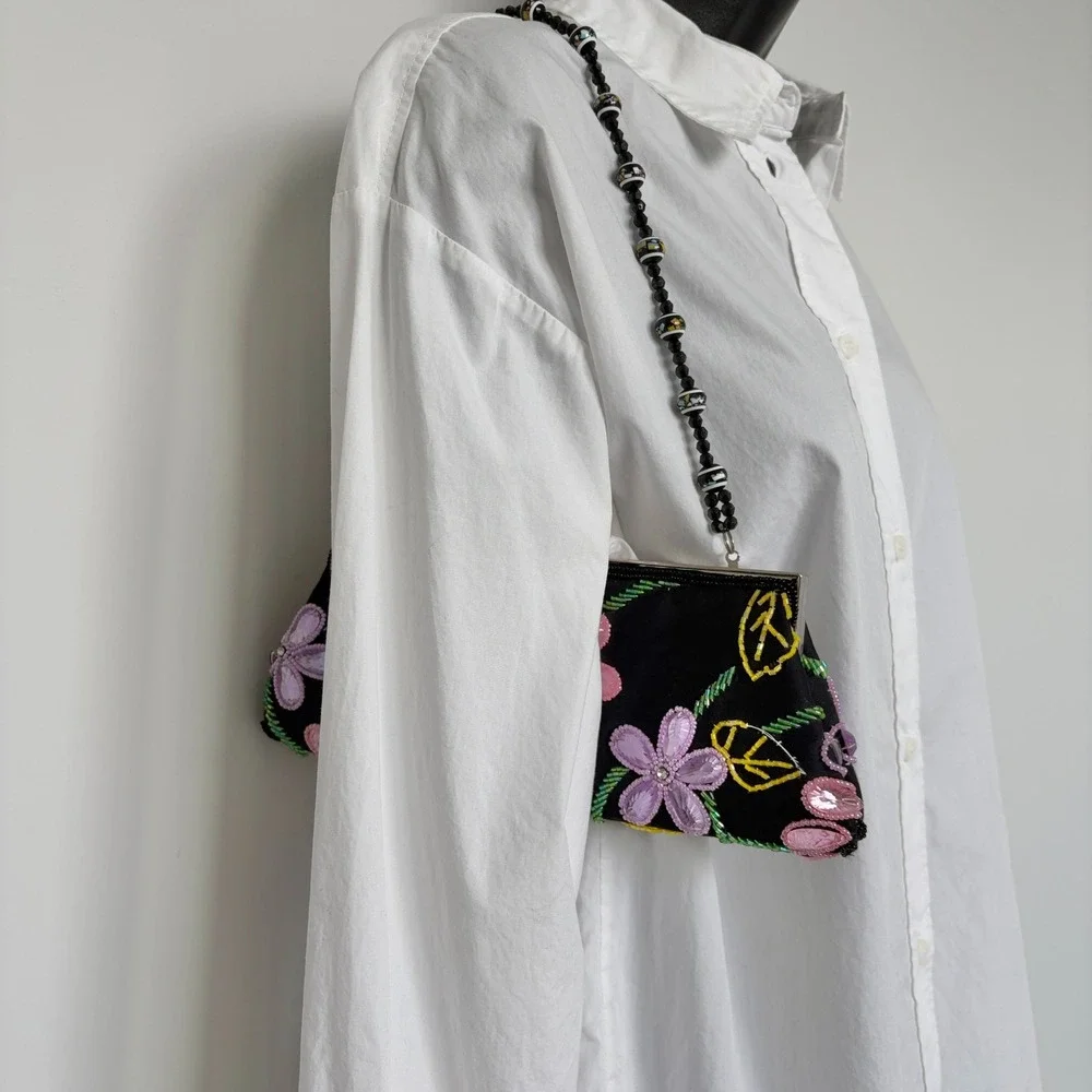 Unbranded vintage beaded